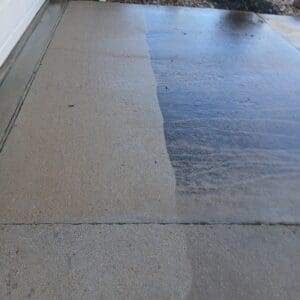 A concrete slab with water on it and the floor.